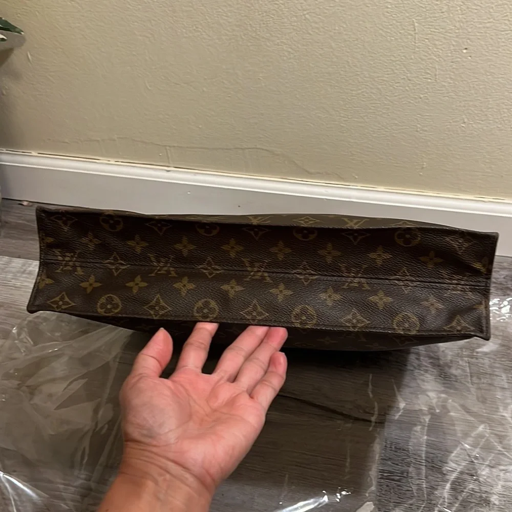 SOLD-SOLD —LV Sac Plat large - Picture 6 of 9